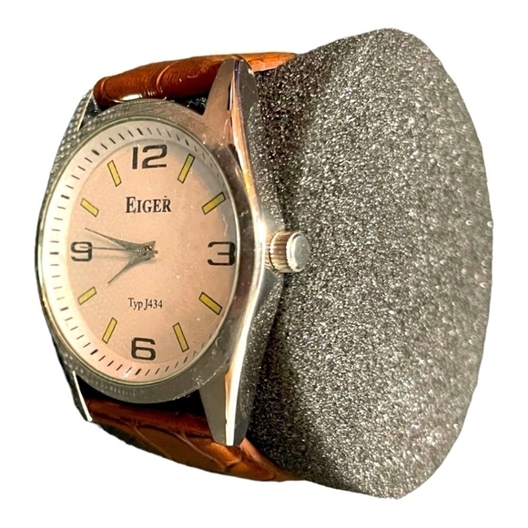 Men’s Watch EIGER E-Z Read Dial Watch Brown Leather Bracelet Vintage Wristwatch - Picture 2 of 8